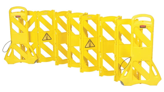 Rubbermaid 4M Mobile Barrier - Yellow