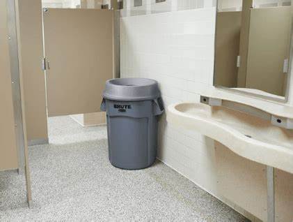 Rubbermaid BRUTE 32Gal Funnel Top Lid Grey