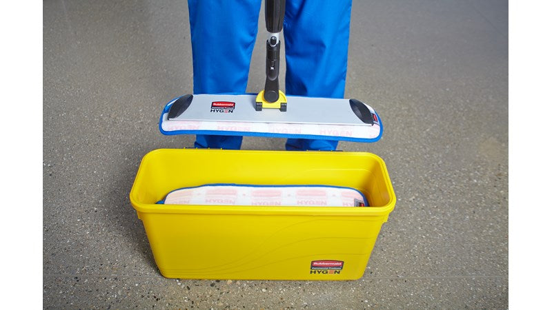 Rubbermaid Charging Bucket