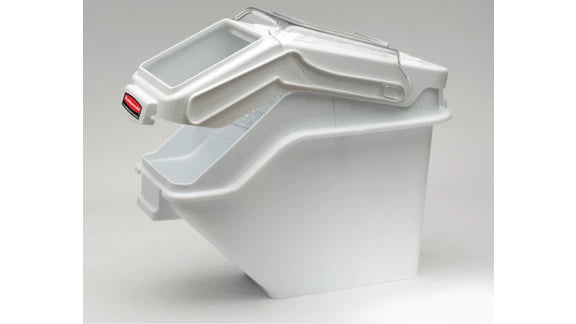 Rubbermaid PROSAVE 100 Cup Ingredient Bin with Scoop