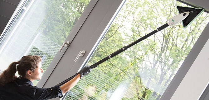 UNGER Stingray Easy Click Extension Pole - 2 Sizes